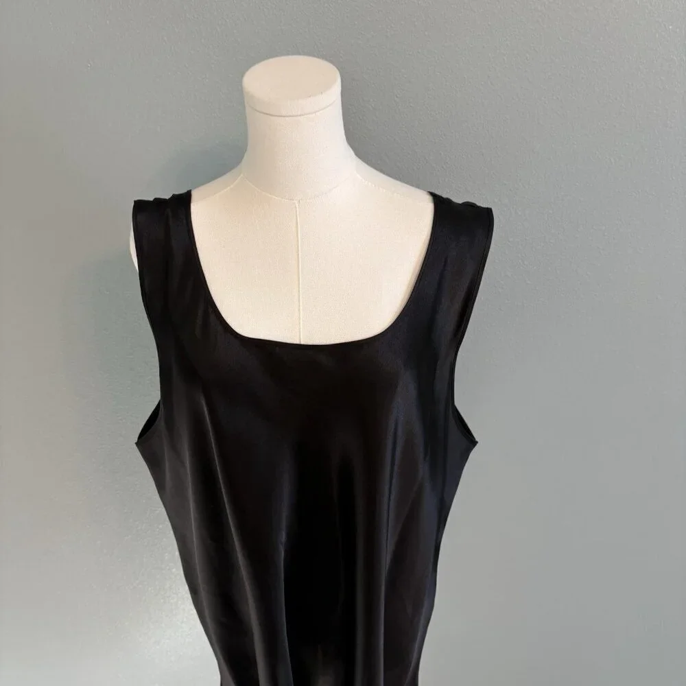 Vintage Solid Black Women's 2X Plus Soft Pullover Sleeveless Whimsigoth Top